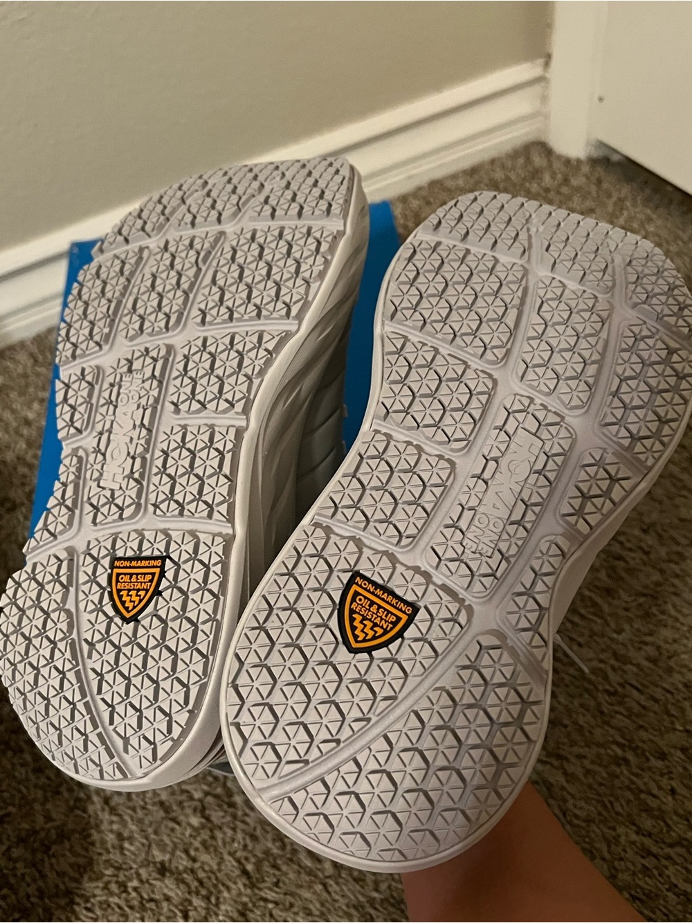 Never used Hoka Bondi SR Wide Light Grey Size 9 D. - Picture 6 of 6